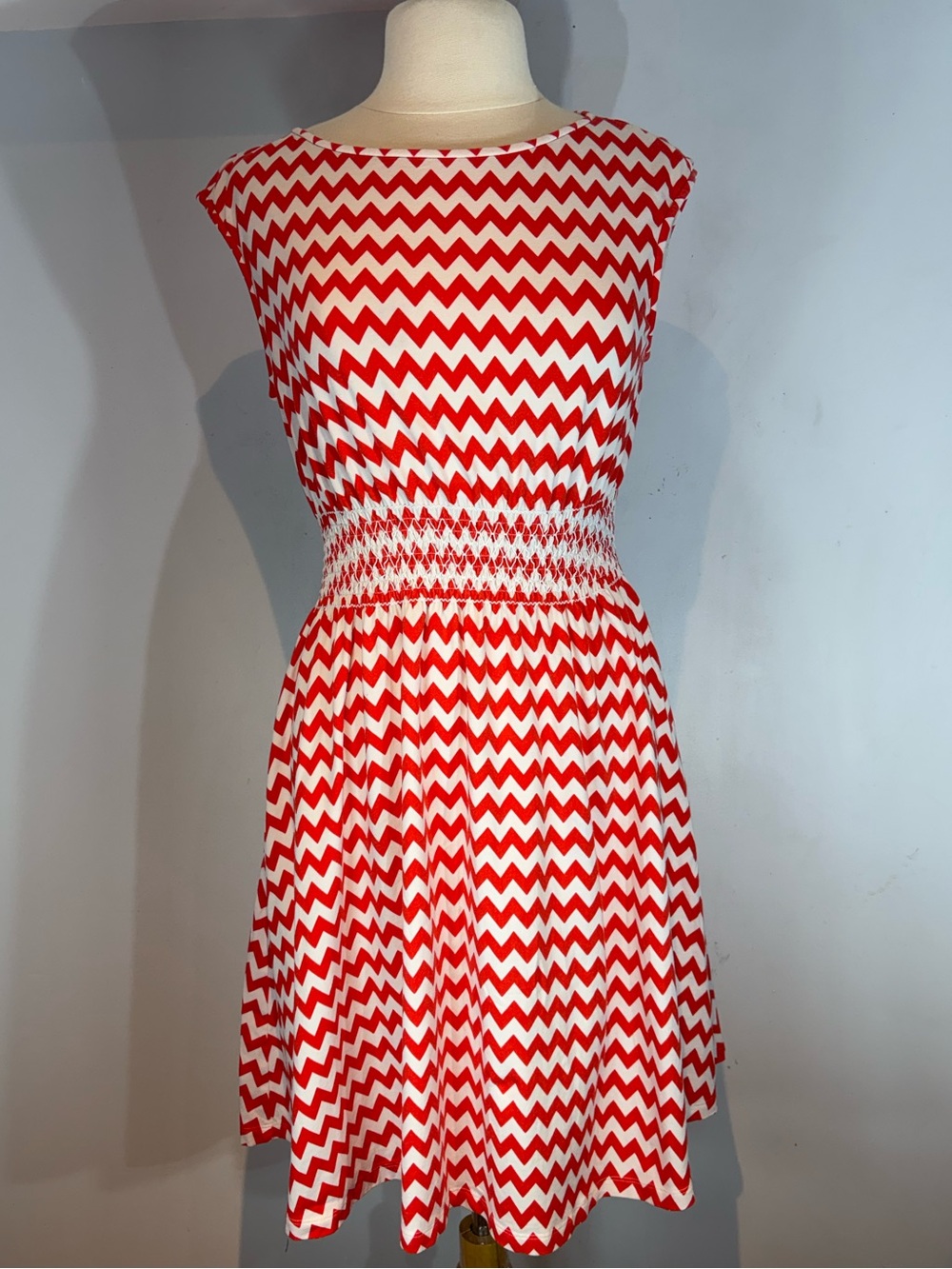 Kate Spade Red White Chevron Smocked Waist Fit & Flare Dress M